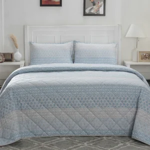 Geometric Ikat patterned quilt set for bedroom